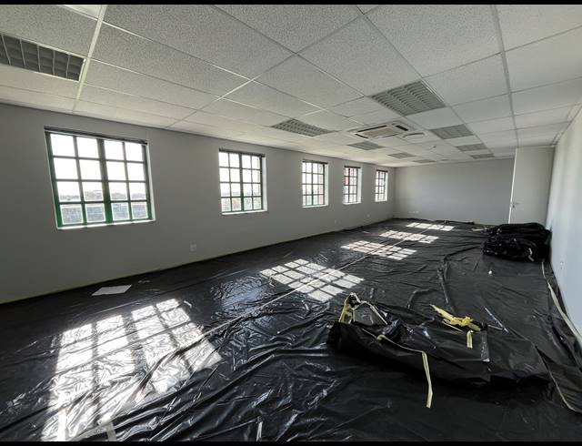 362M² OFFICE TO LET IN CLAREMONT